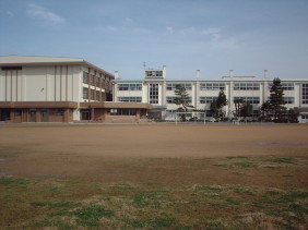 国高小学校
